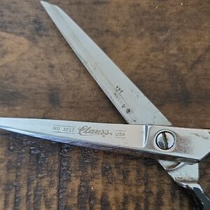 Silver Artful Grooming Tools